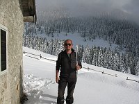 Ciaspolate su tanta neve fresca verso la Presolana e il Monte Alto (1700 m.) il 3 e 4 dicembre 08 - FOTOGALLERY
